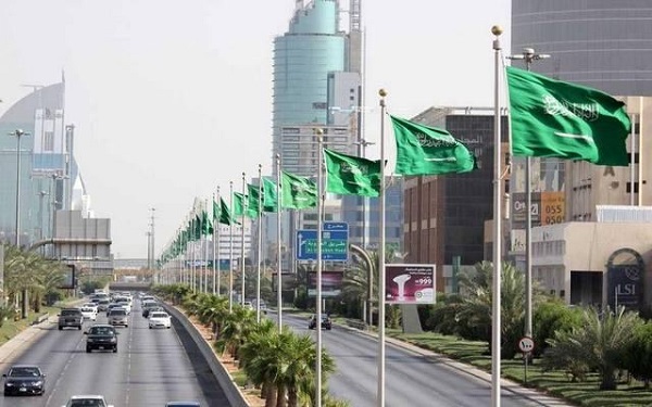 عقوبة عدم تجديد رخصة الإقامة